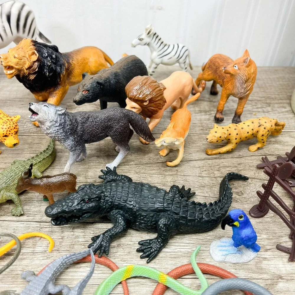 Huge Lot Assorted Plastic Animal Figurines Safari Zoo Reptiles Snakes